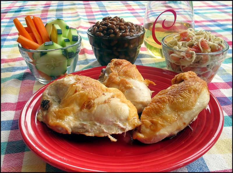 Keep your Memorial Day gathering enjoyable for all by following safe food-handling guidelines. JACK CLEMONS PHOTO